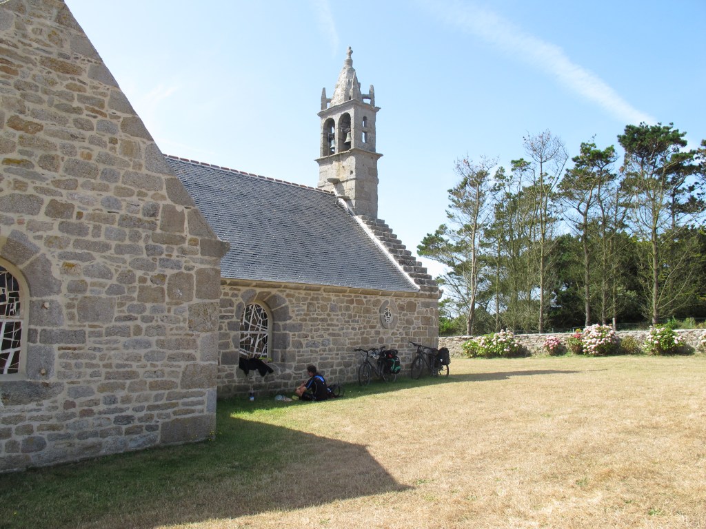 Im Schatten der Chapelle Saint-Michel, Frankreich